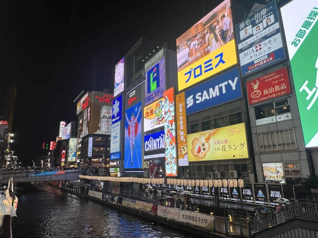 🐙カールが西日本限定になった理由と、大阪で再会した“カールおじさん