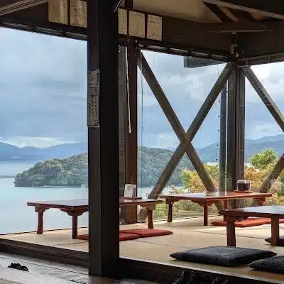 中蓋