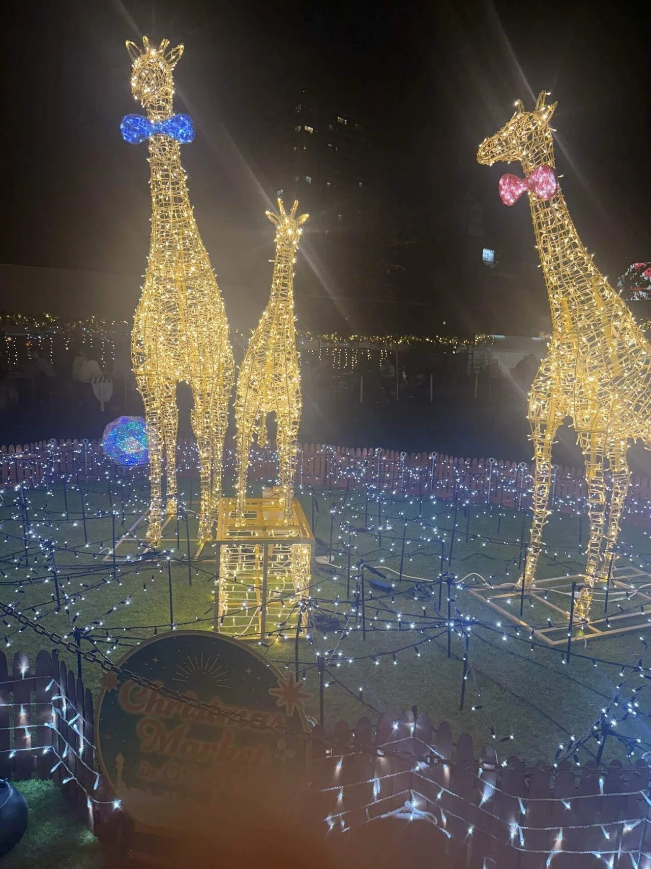 イルミネーション キリン LED オーナメント オブジェ 照明 イルミネーションは1回で充分【母誕】クリスマスマーケットin大阪