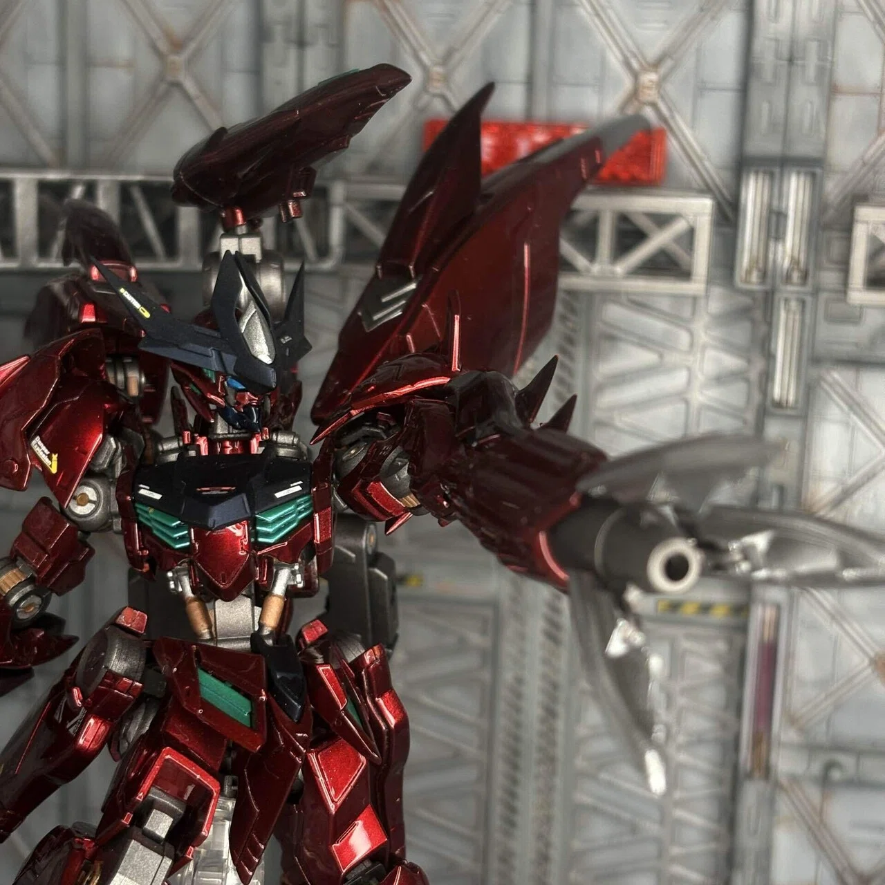 HG 1/144 ガンダムバルバトスルプス、キャンディ塗装完成品オマケ付！ より禍々しくキャンディ塗装で全塗装【 HG 1/144 ガンダムアメイジング
