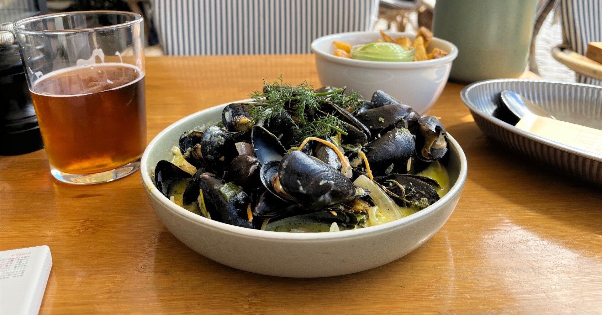 海外ひとり旅inデンマーク🇩🇰】カラフルな建物を眺めながらランチ