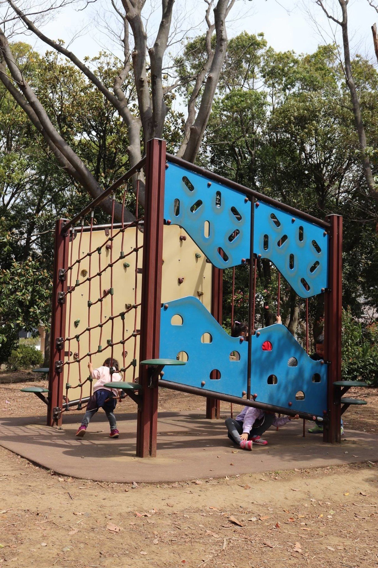 こどもとおでかけ 等々力緑地内ふるさとの森 3 27 ねっこぼっこ Note こどもとおでかけ 等々力緑地内ふるさとの森 3 27 ねっこぼっこ Note