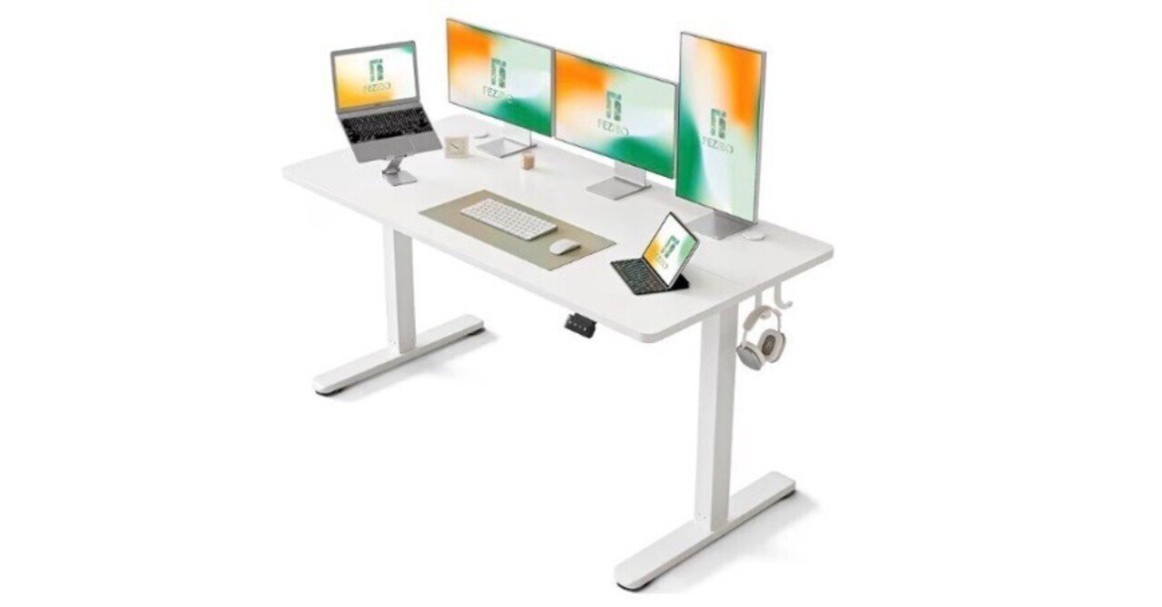 Amazonセール】FEZIBO 電動 昇降デスク 幅152 cm／奥行60 cm レビュー