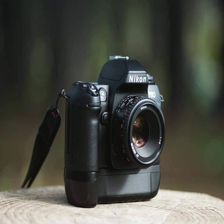 Nikon ニコン F80」 人気がないからこそおすすめしたいフィルムカメラ
