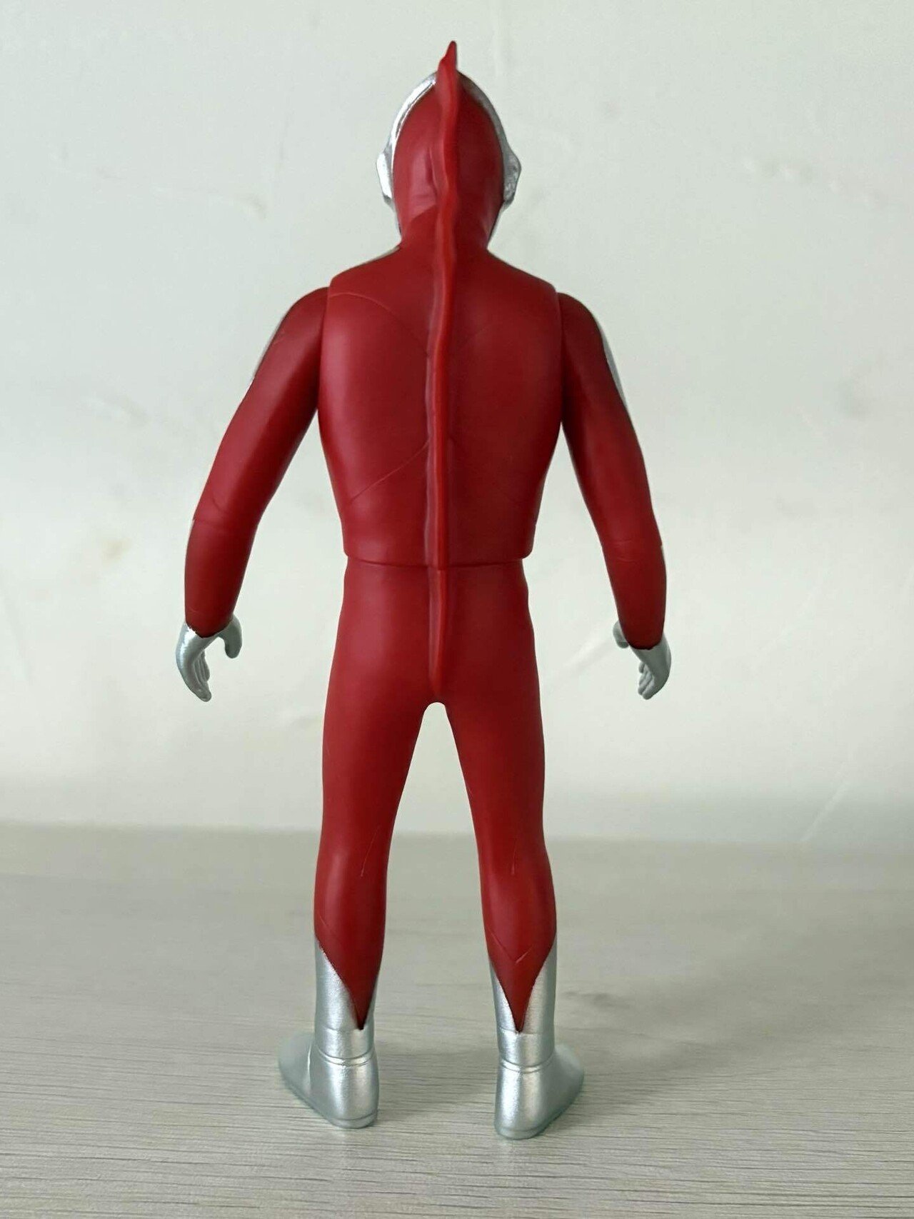 ウルトラマンAタイプ 重塗装計画｜自由なダム・ガン