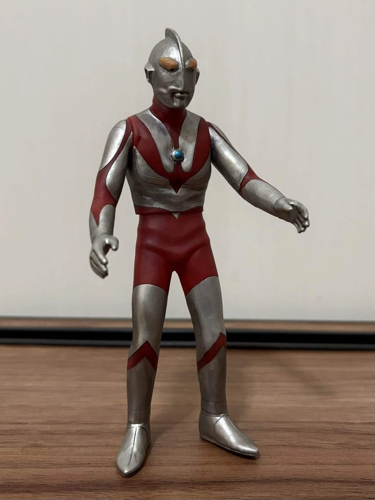 ウルトラマンAタイプ 重塗装計画｜自由なダム・ガン