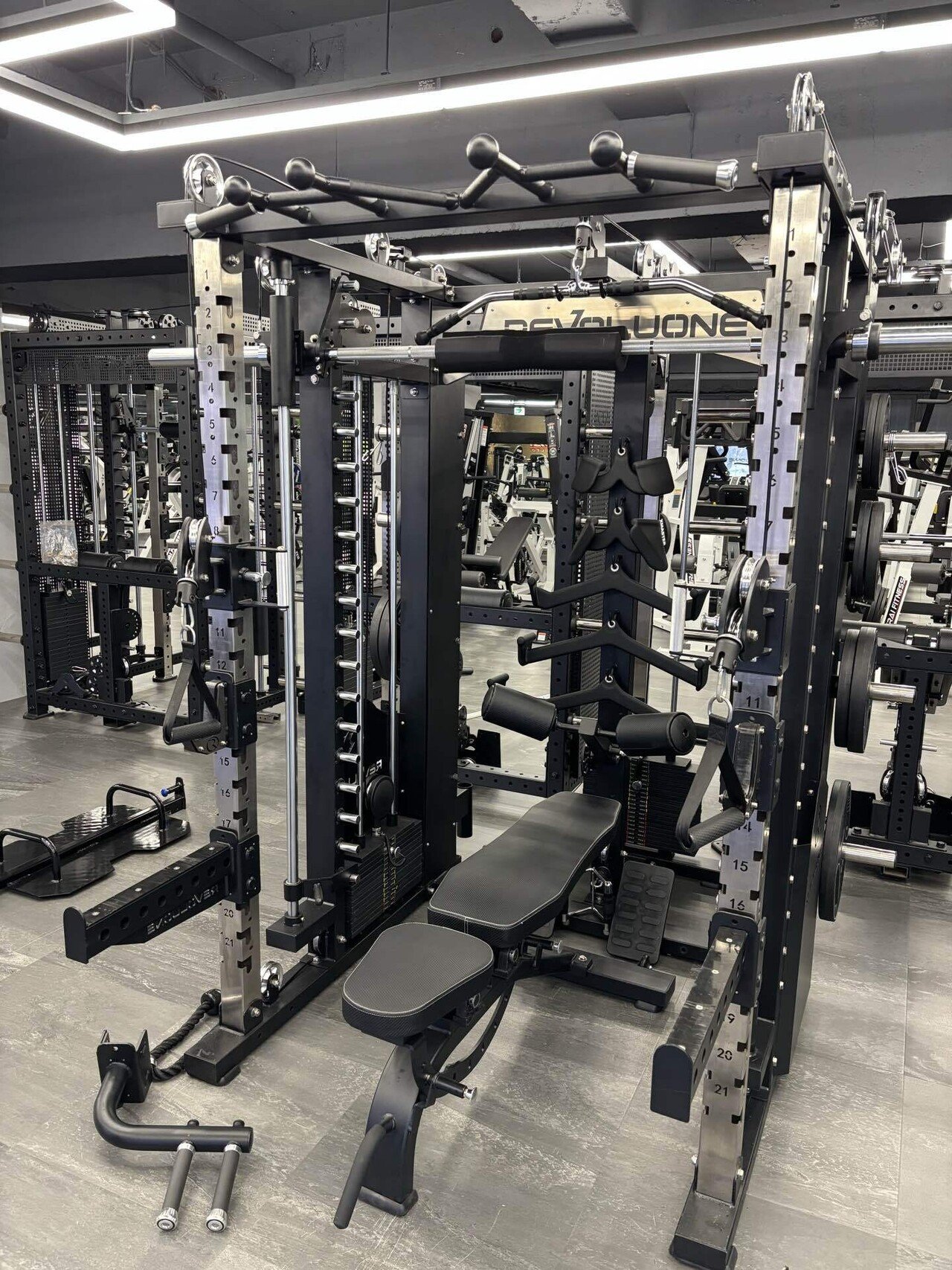 オールインワンラックの見学に行った話（REVOLUONE編）｜ぽん酢