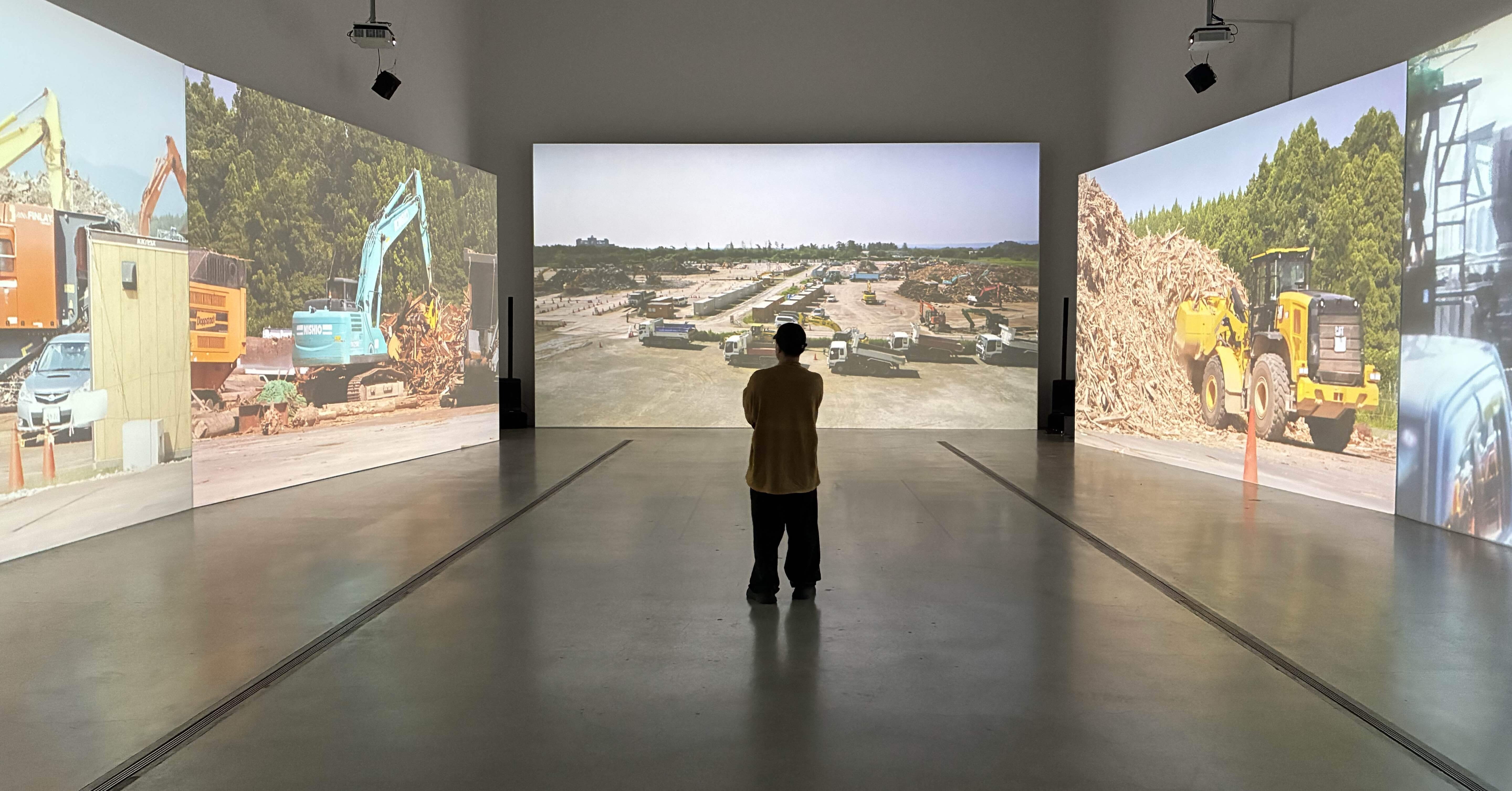 SIDE CORE Living road, Living space /生きている道、生きるための