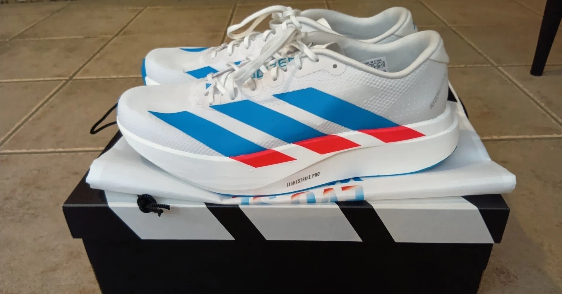  EVO SL WOVEN 26cm 使用距離32.5km ADIDAS EVO SL WOVEN レビュー｜syu