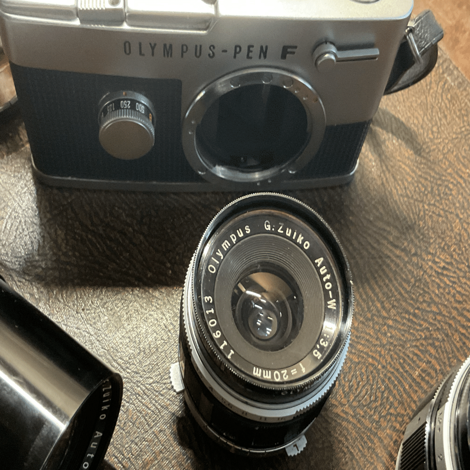 昭和レトロ フィルムカメラ オリンパスペンFTが出てきました。｜こりぽん