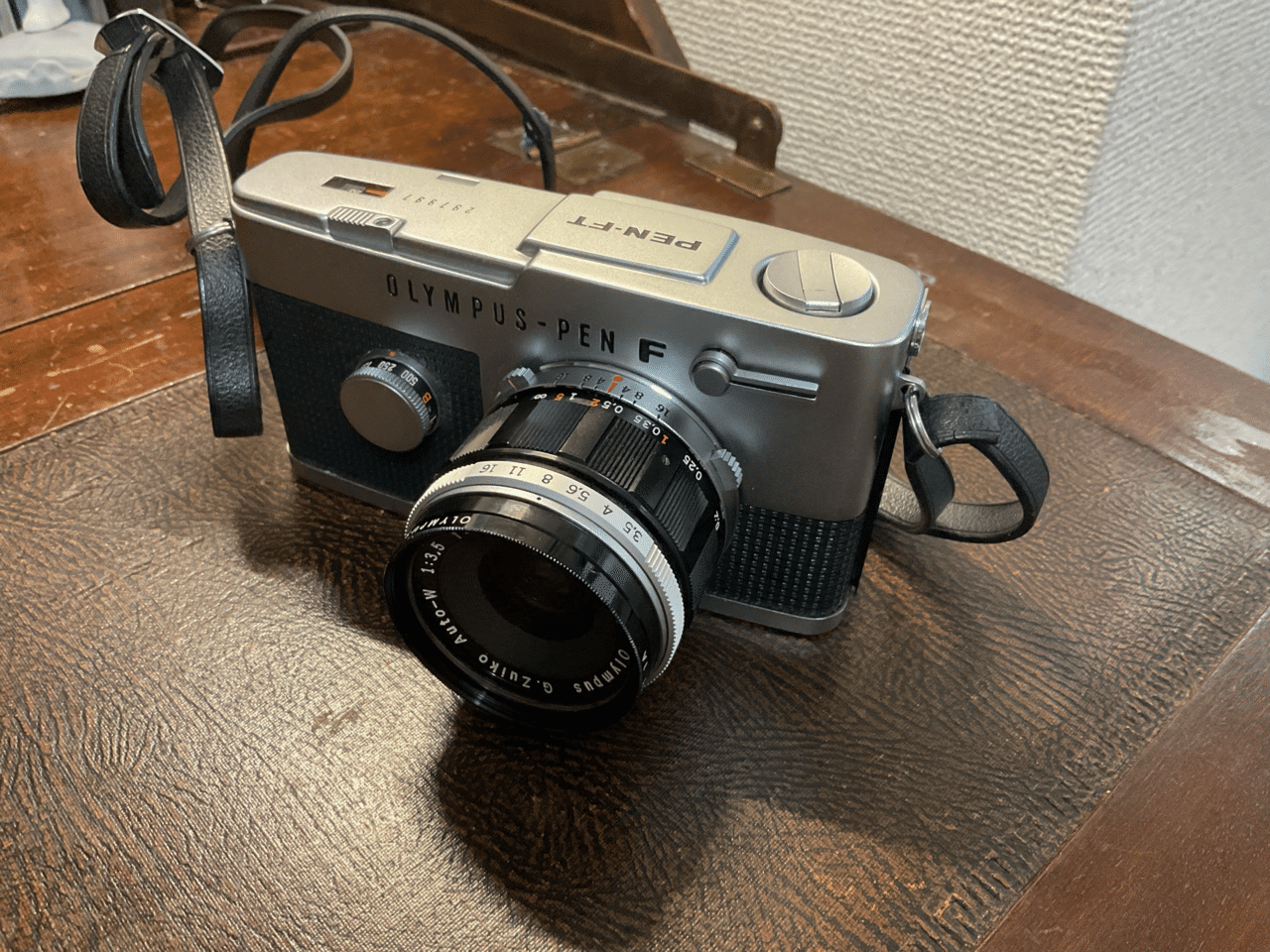 昭和レトロ フィルムカメラ オリンパスペンFTが出てきました。|こりぽん 昭和レトロ フィルムカメラ オリンパスペンFTが出てきました。|こりぽん