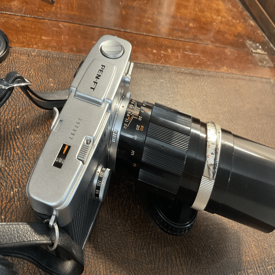 昭和レトロ フィルムカメラ オリンパスペンFTが出てきました。｜こりぽん