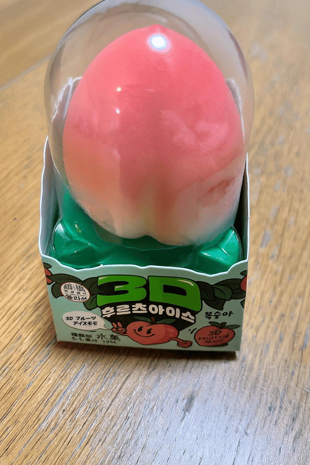 娘が歓喜した、セブンの「3D桃アイス」。食べてみたら本物の桃みたい 娘が歓喜した、セブンの「3D桃アイス」。食べてみたら本物の桃みたい