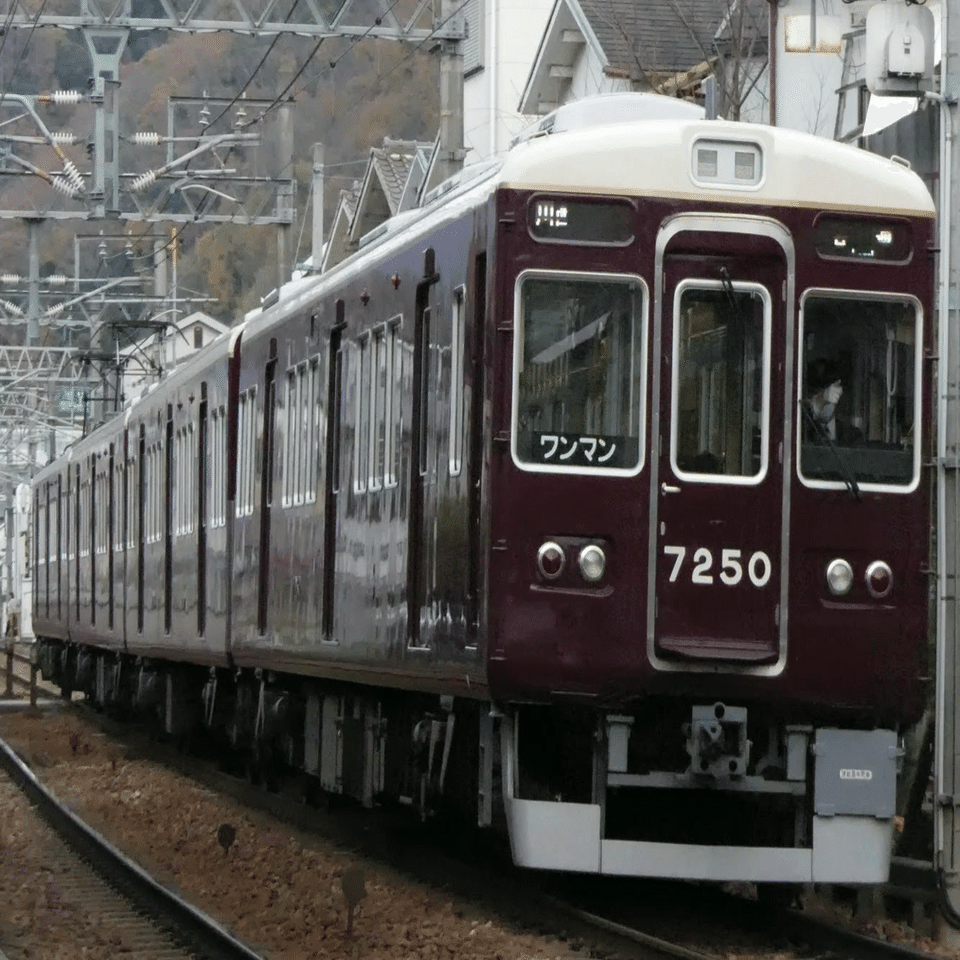 さまざまな顔を持つ阪急7000系｜金魚