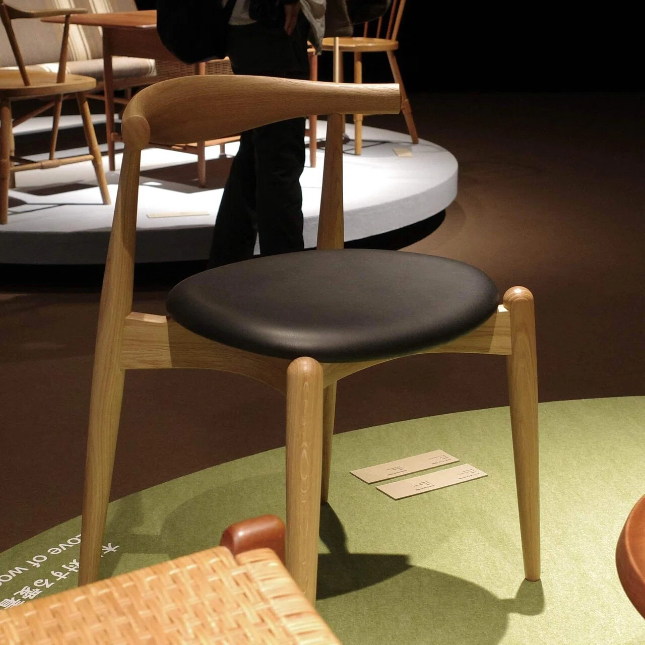 椅子を160脚見た日。【織田コレクション ハンス・ウェグナー展