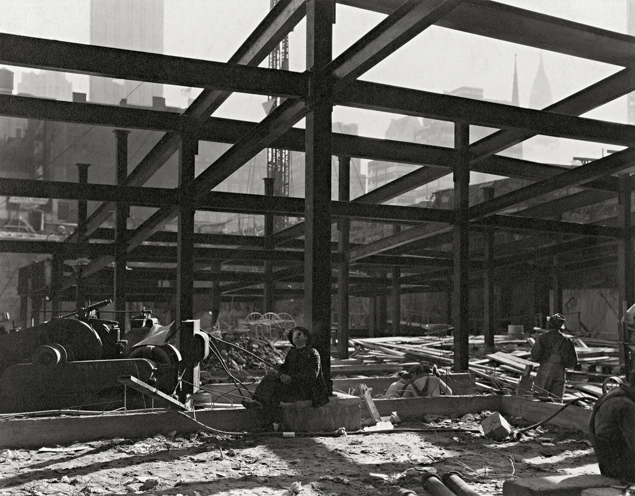 女性写真家Berenice Abbot-パリとニューヨークの文化的ハブ｜artoday
