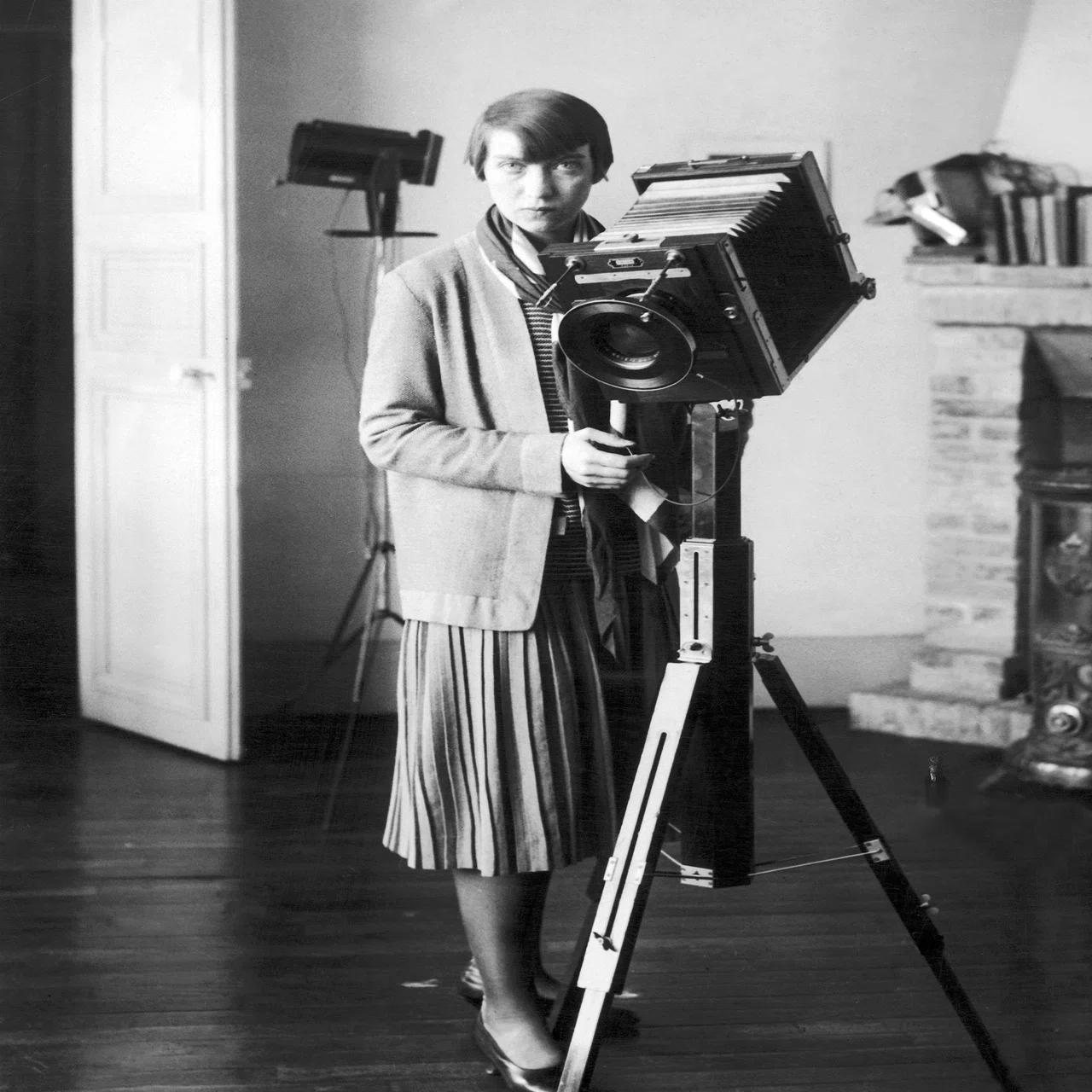 女性写真家Berenice Abbot-パリとニューヨークの文化的ハブ｜artoday 