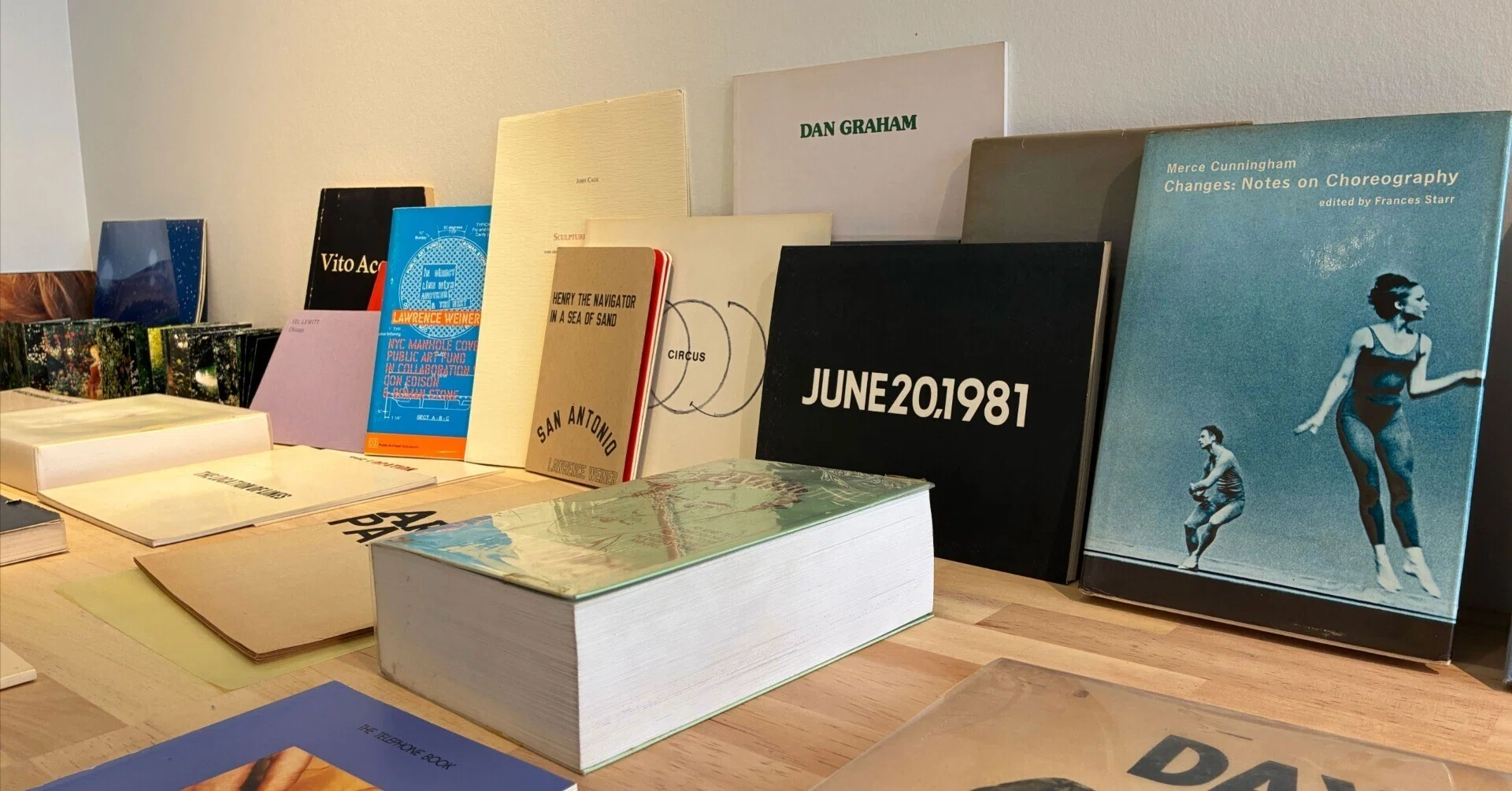 アーティストブック Artist s Books Exhibition 平成20年度図書資料室