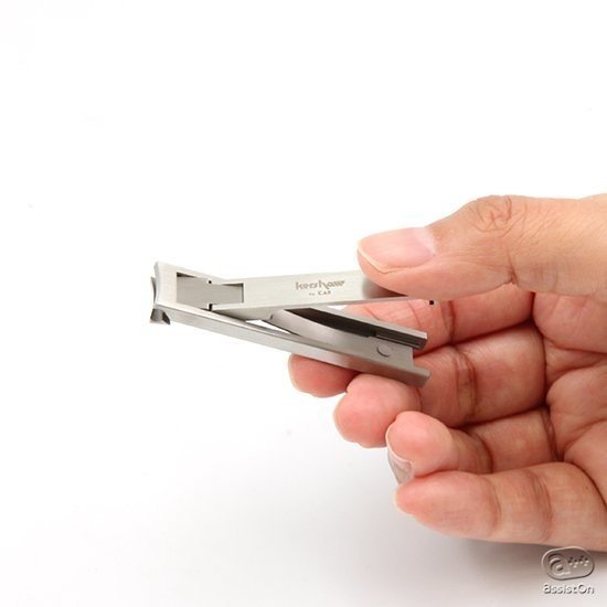 世界でもっとも薄く 切れ味が良い 最高品質のツメ切り Assiston Note 世界でもっとも薄く 切れ味が良い 最高品質のツメ切り Assiston Note