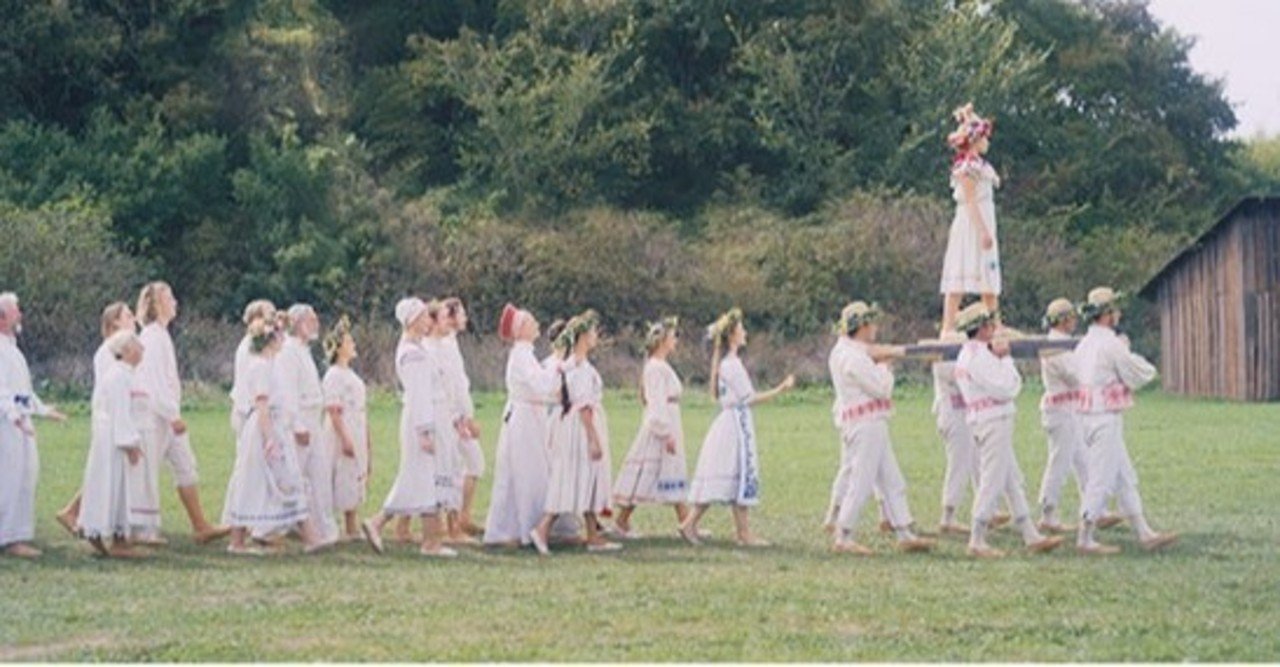 話題作三者三様レビュー ミッドサマー ３日目 血の繋がった家族の恐ろしさ 映画チア部京都支部 note