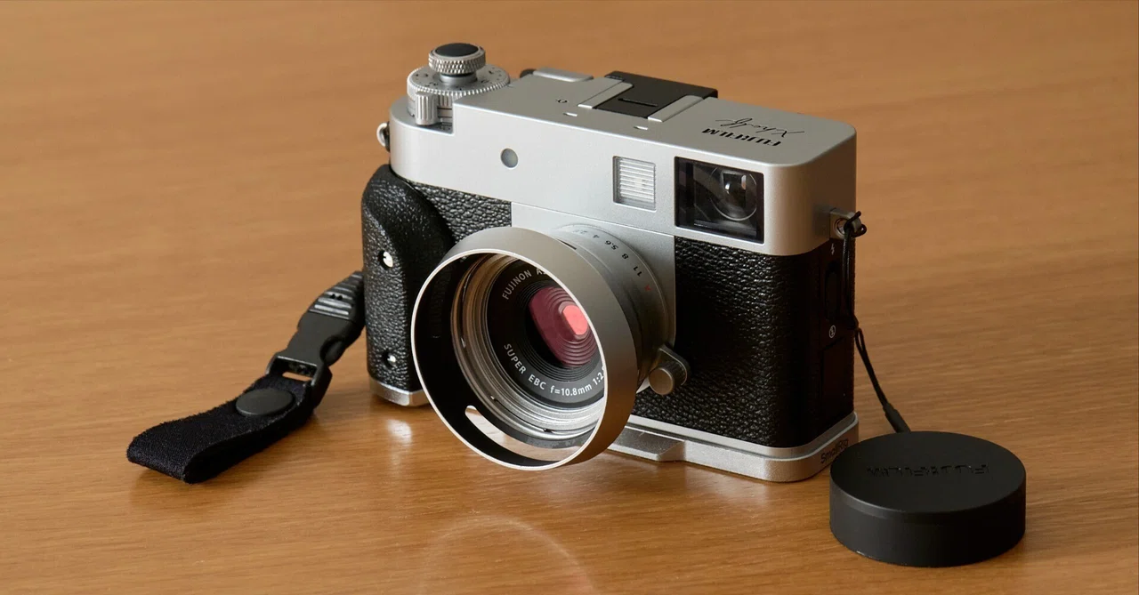 Fujifilm X half シルバー アクセサリー付き FUJIFILM X half】アクセサリー買ってみました。｜OCHI tatsuya