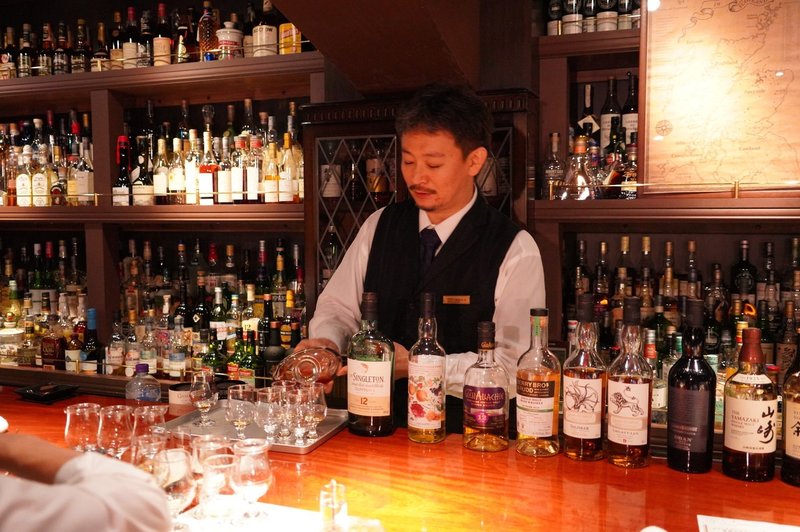 名古屋を代表する「BAR BARNS」で嗜む、ブレンデッドウイスキーの世界～オーナーバーテンダー平井さんがウイスキーの世界をナビゲートします～23