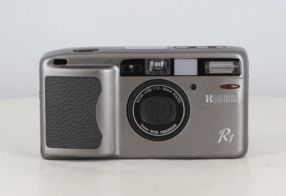 RICOH R1 ブラック 路上の伝説”のご先祖様！「Ricoh R1」