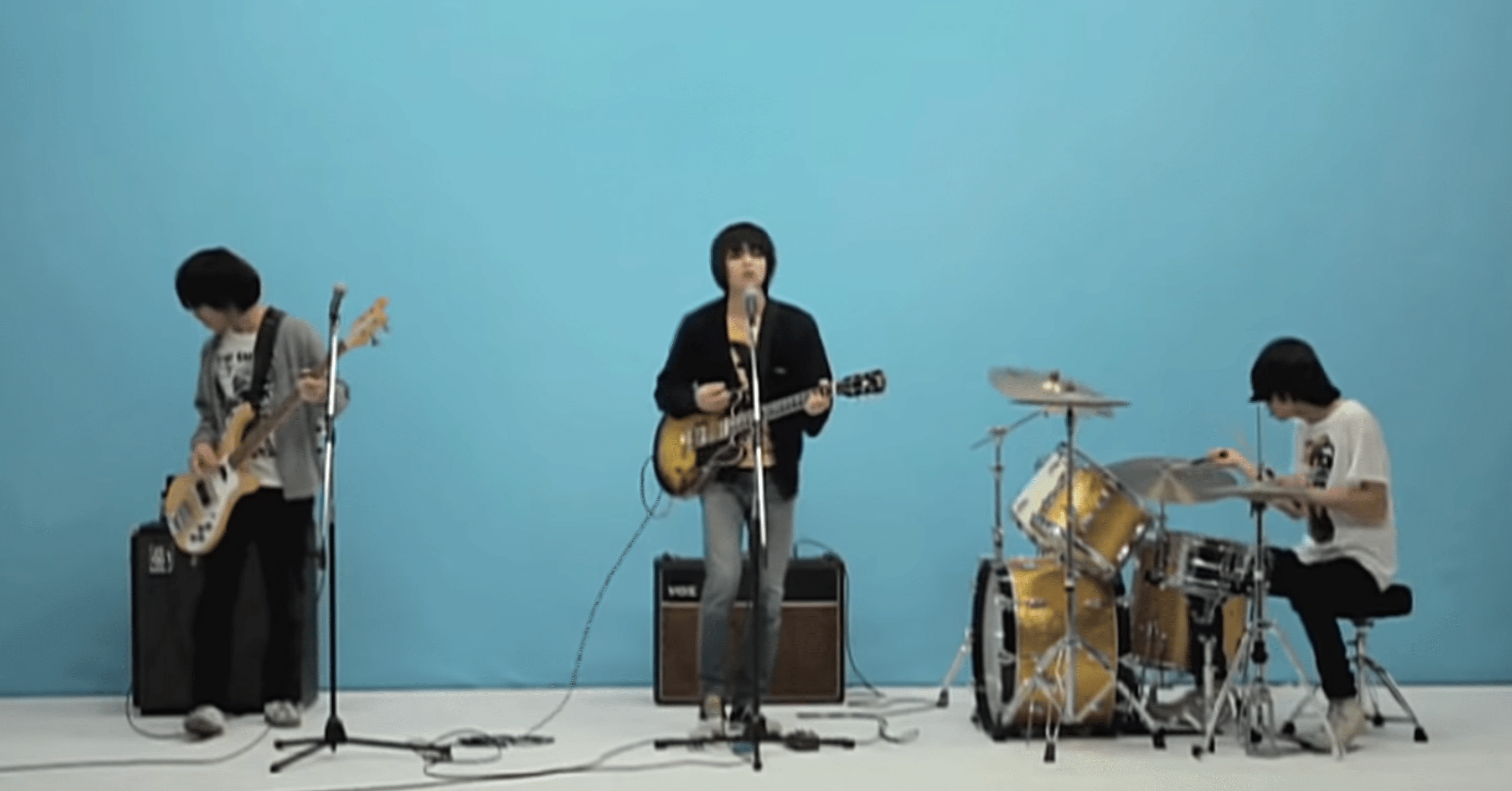 ハッピーエンド 歌詞 Andymori ハッピーエンド 歌詞 Andymori