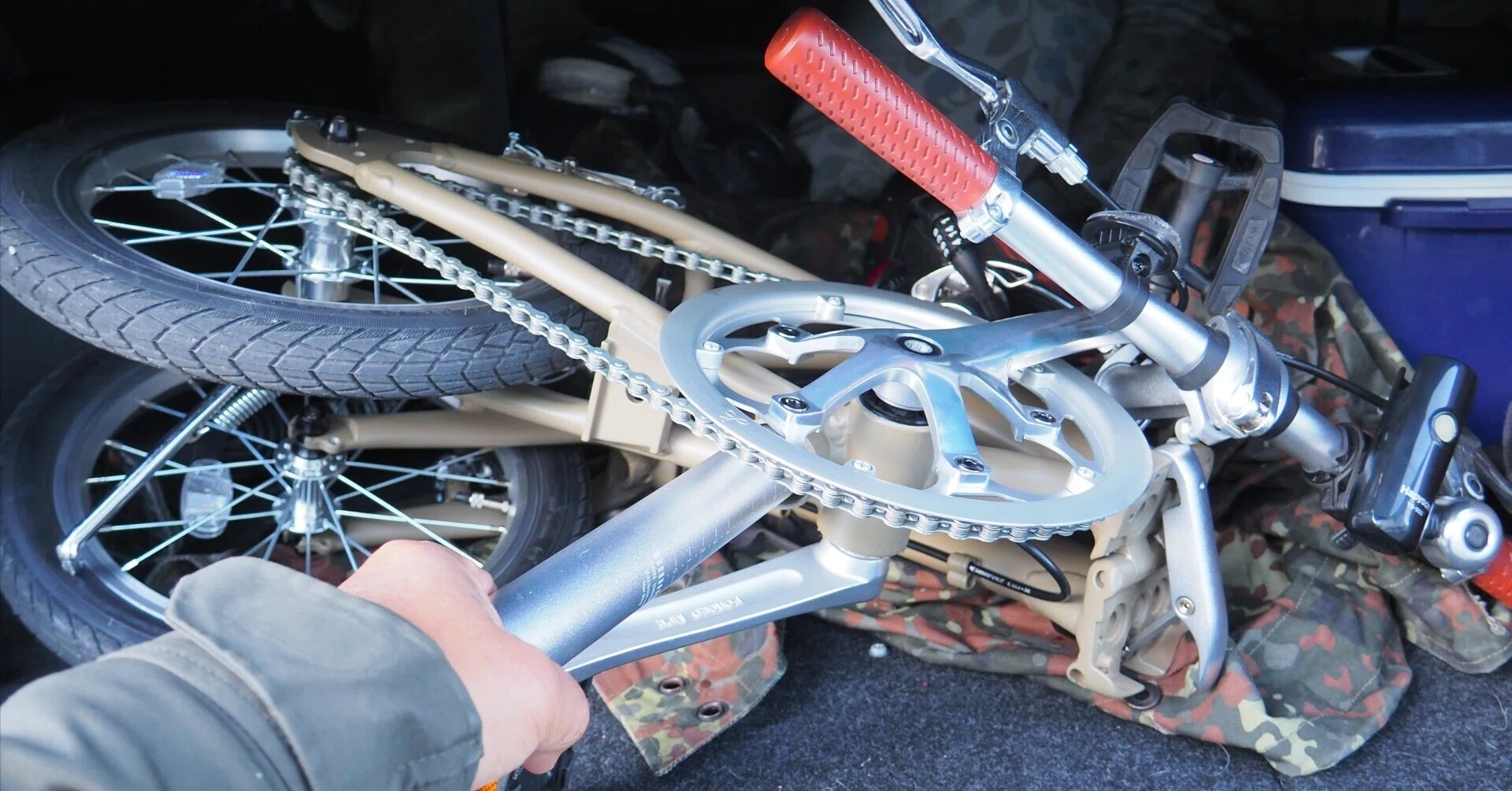 車中泊旅行に折り畳み自転車を導入 新しい相棒は犬の散歩に最適 |中山道雄 車中泊旅行に折り畳み自転車を導入 新しい相棒は犬の散歩に最適 |中山道雄