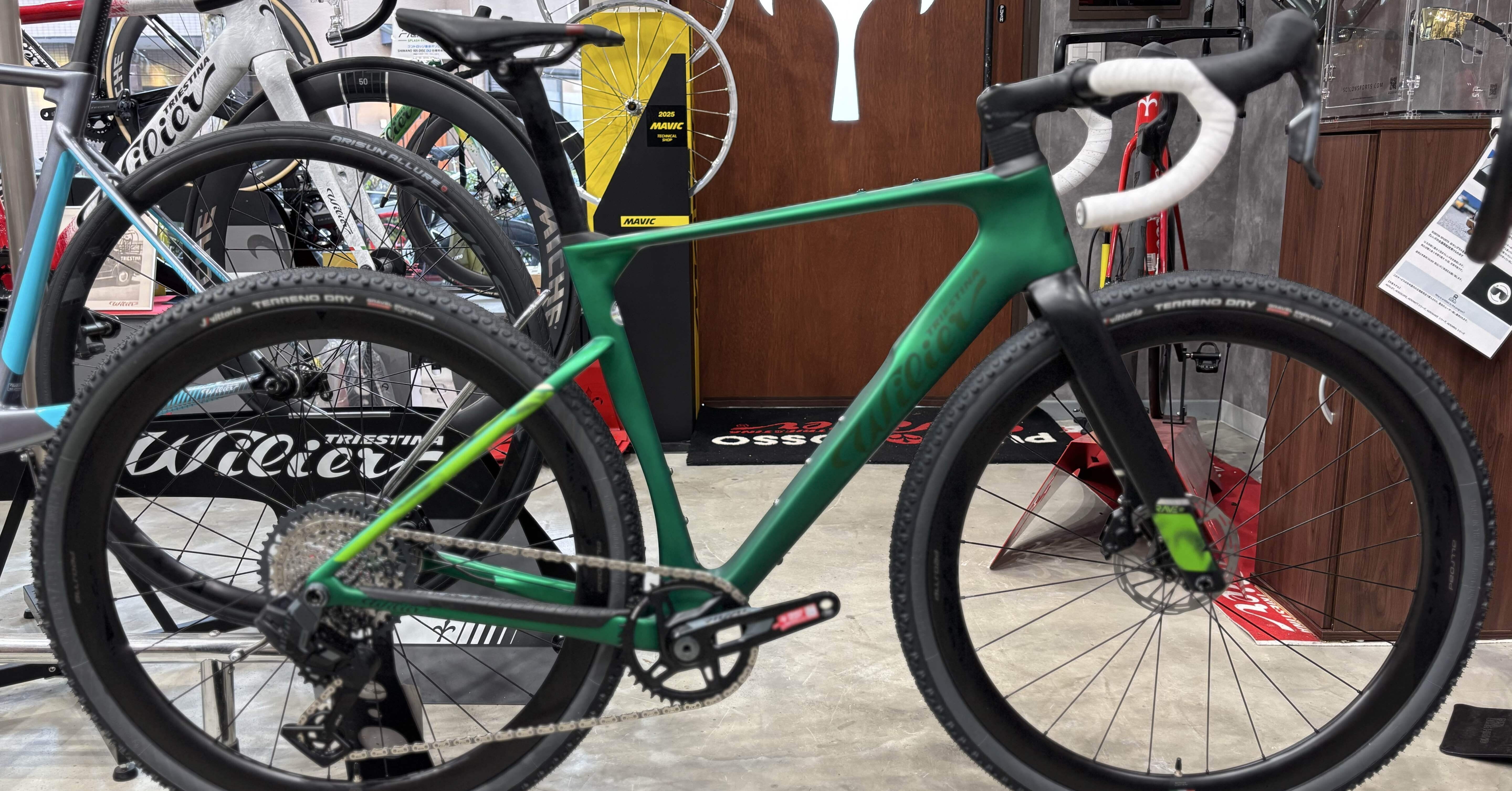 RAVE SLR ID2 初入荷｜プントロッソ東京