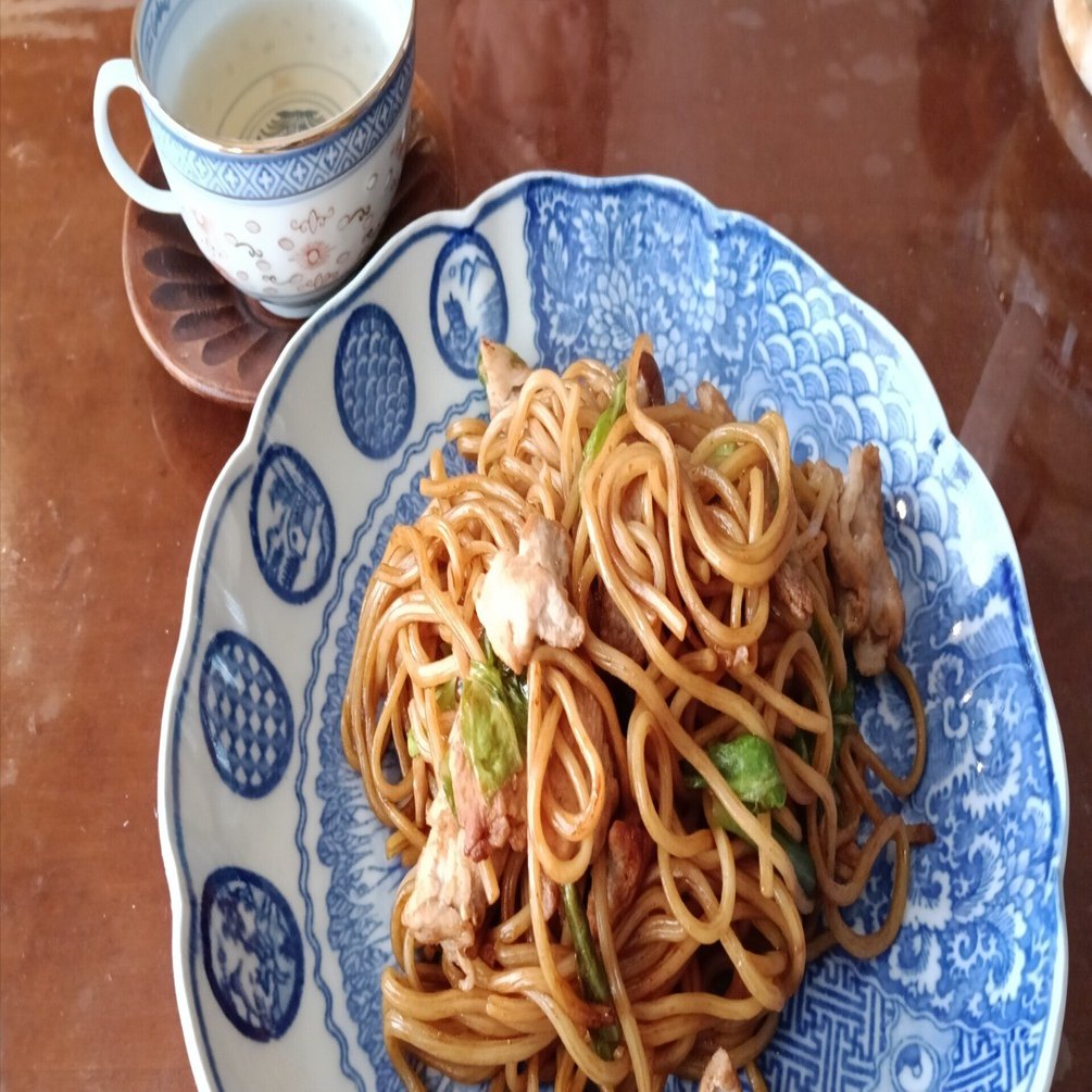 暮らしと食器｜大正時代のカジュアルな印判の7寸皿｜ゆんたく