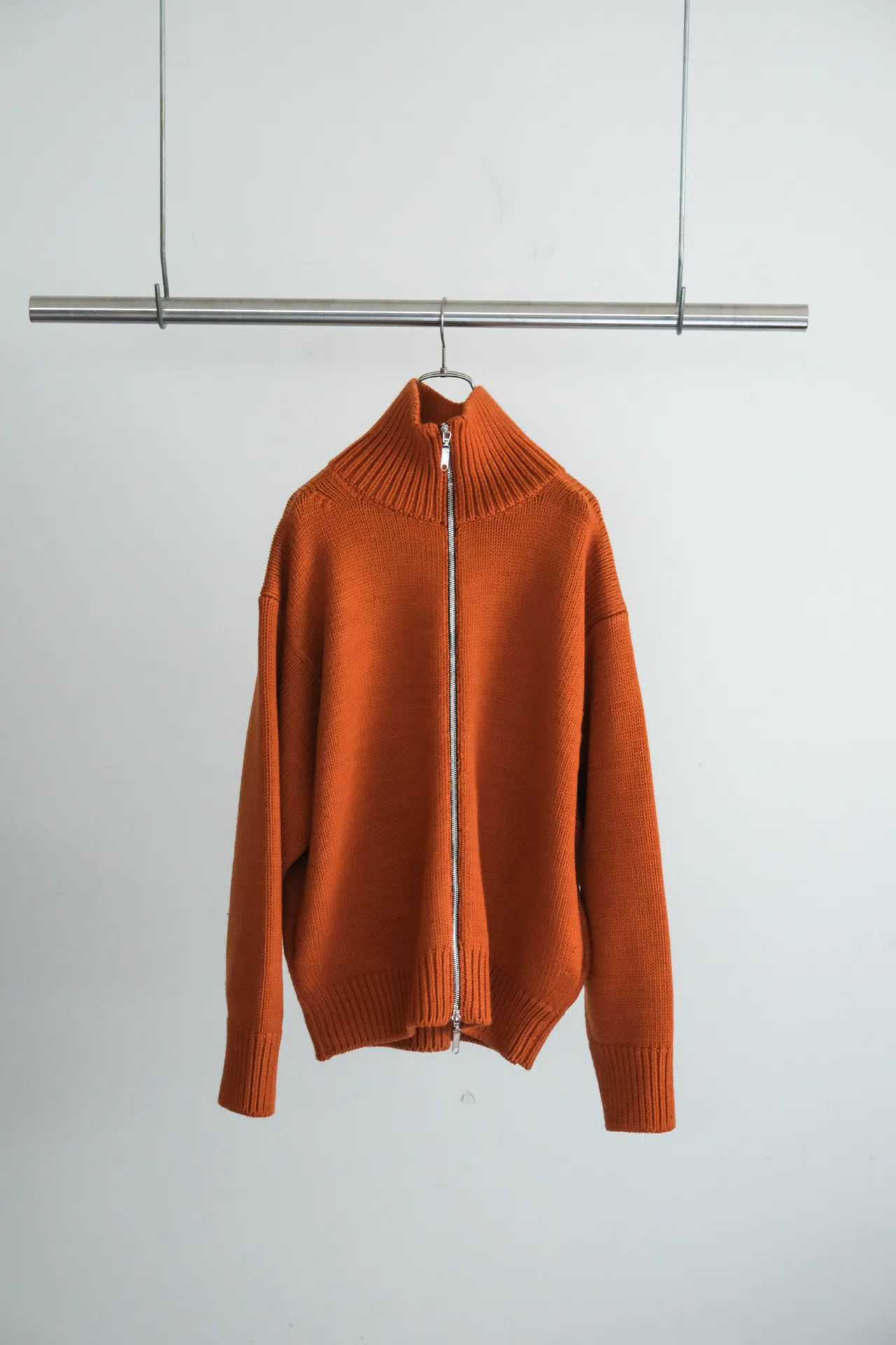 パーバース クラッシュニット オレンジ Rubber Tag Knit / ラバータグニット（ニット/セーター）｜glamb