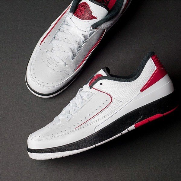 加水分解Air Jordan 2 Retro 9.5 白/バーシティレッド/黒 ストリートスニーカー第2弾 AIR JORDAN 2｜DAI