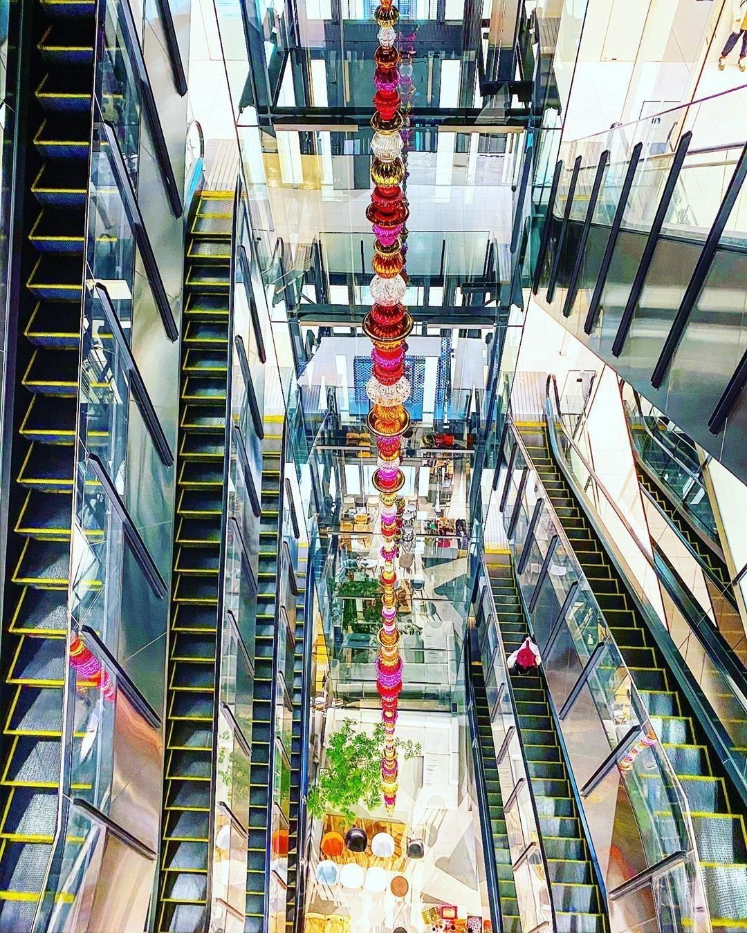 東京のエスカレーター 外せない10スポットを1日で効率よく巡る 東京の建築 アート巡りオタク Tanrock Note