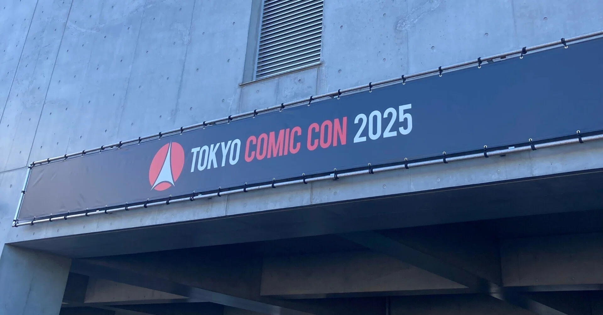 東京コミコン2025 ジョニー・デップ撮影会・サイン会トラブルを考える