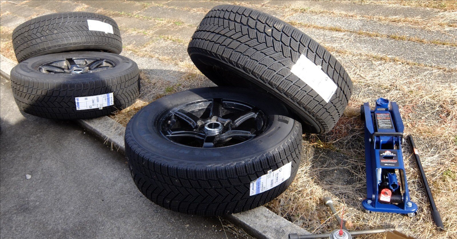 スタッドレスタイヤ交換（自力編）｜nakagawa tatsuo