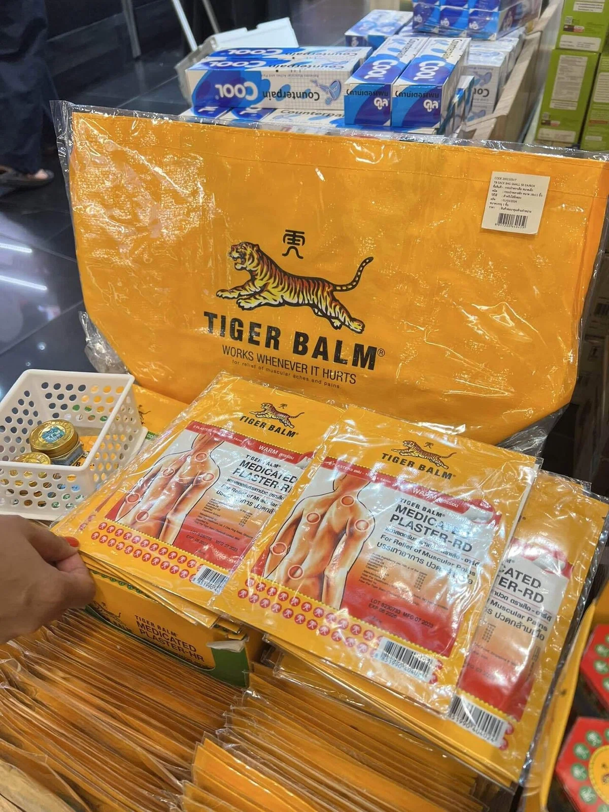 [Bangkok, Thailand 2025] Thai Souvenirs I Tried｜ニシメグミ｜MEGUMI NISHI