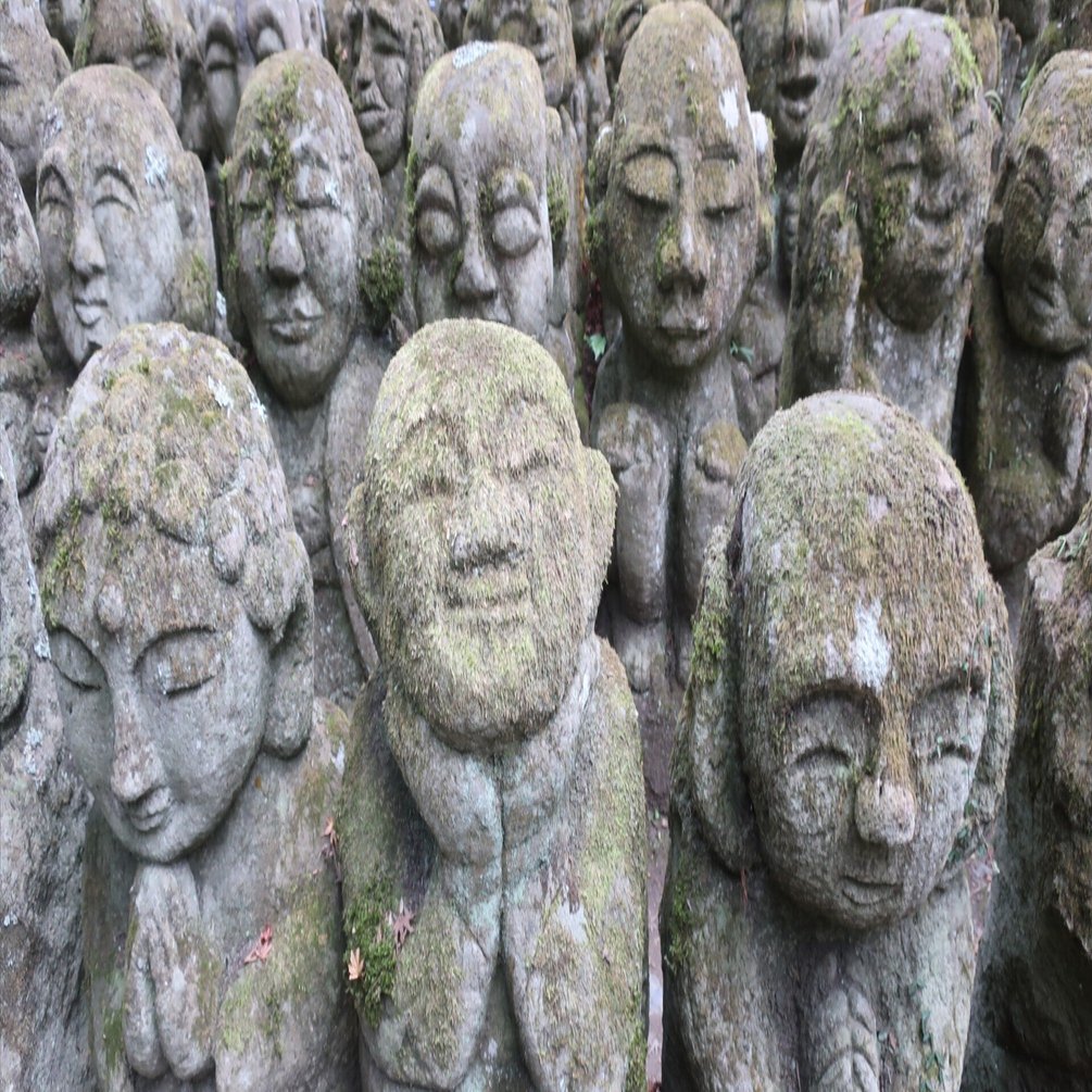 愛くるしい石仏に心が癒される｜しおりん