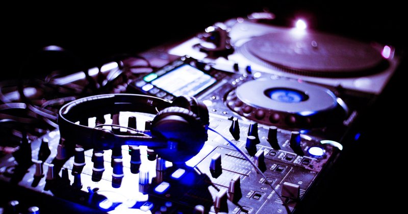 DJのライブ配信は著作権法に違反するのか