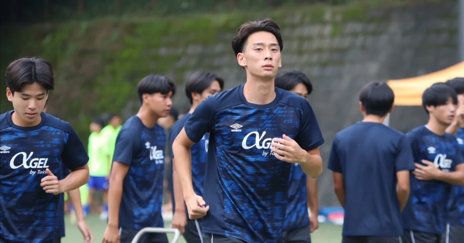 Umbro 中央大学サッカー部ウォーマー GIFT」 4年 立石 直也｜中央大学学友会サッカー部[公式]