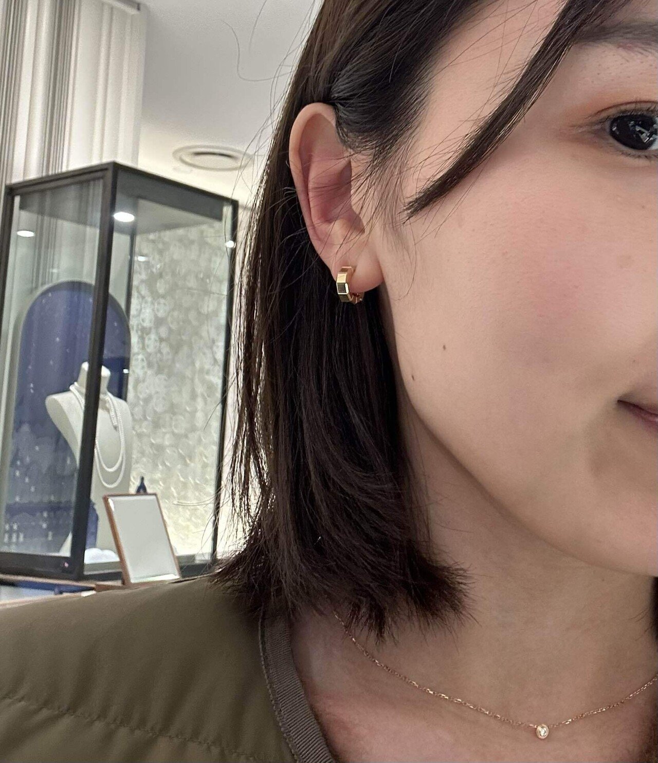 30歳節目の記念品】悩んで買ったカルティエのトリニティピアスを語る