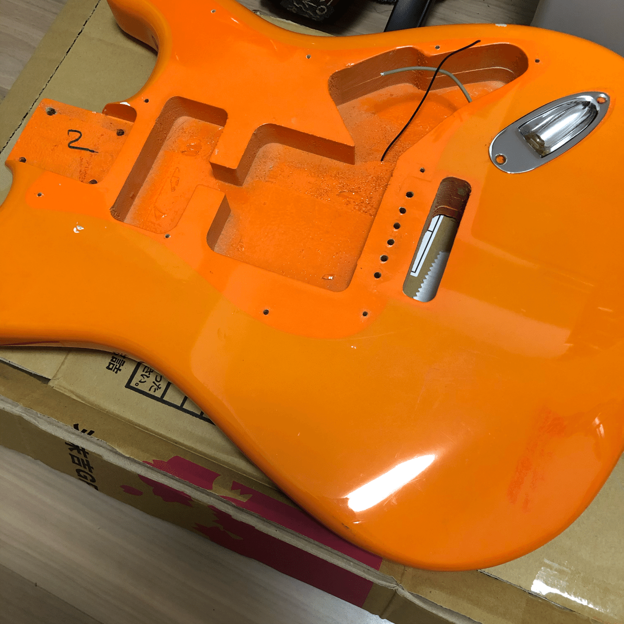 イエロータイガー　自作ギター ボディ＆ネックのみ 本日だけ値下げ 自作ギターの製作話4 〜ネックとボディの結合〜｜yuji_guitar