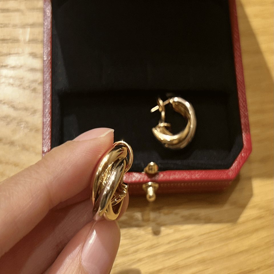 30歳節目の記念品】悩んで買ったカルティエのトリニティピアスを語る