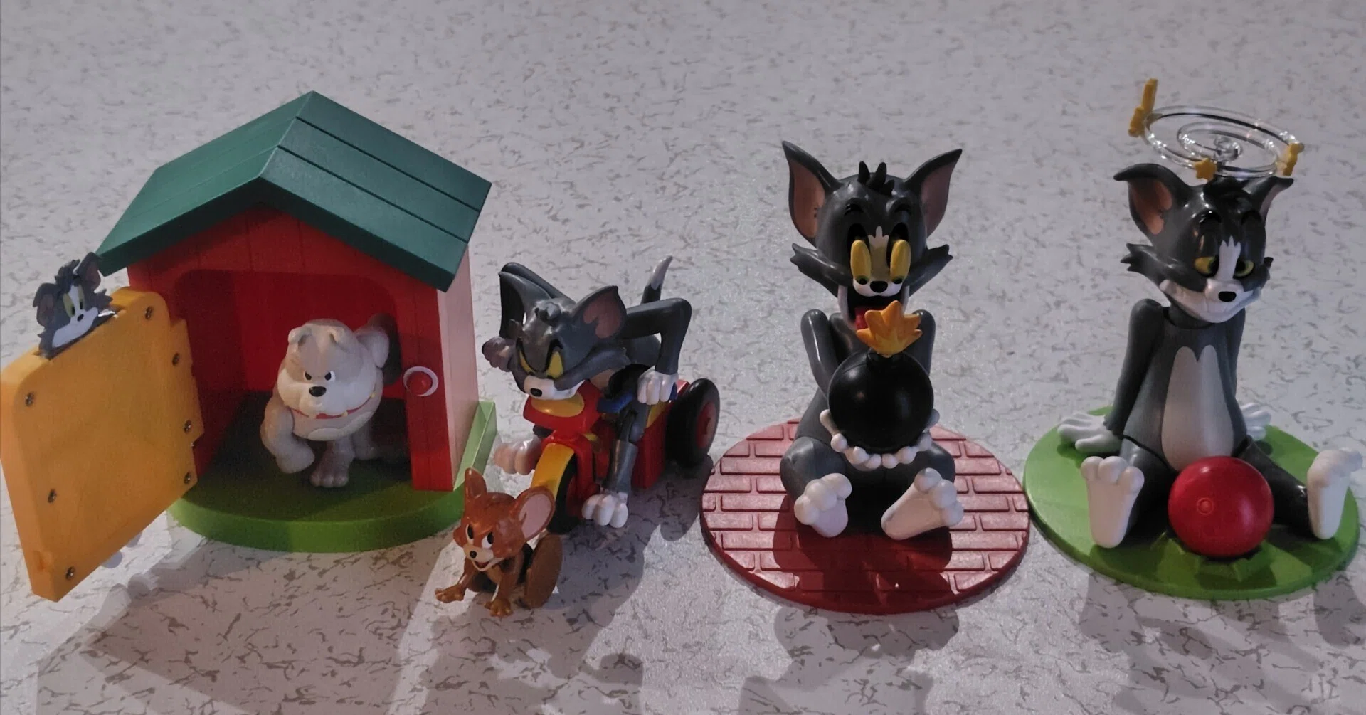 52TOYS BLINDBOX トムとジェリー「可哀想なトム」BOX開封レビュー