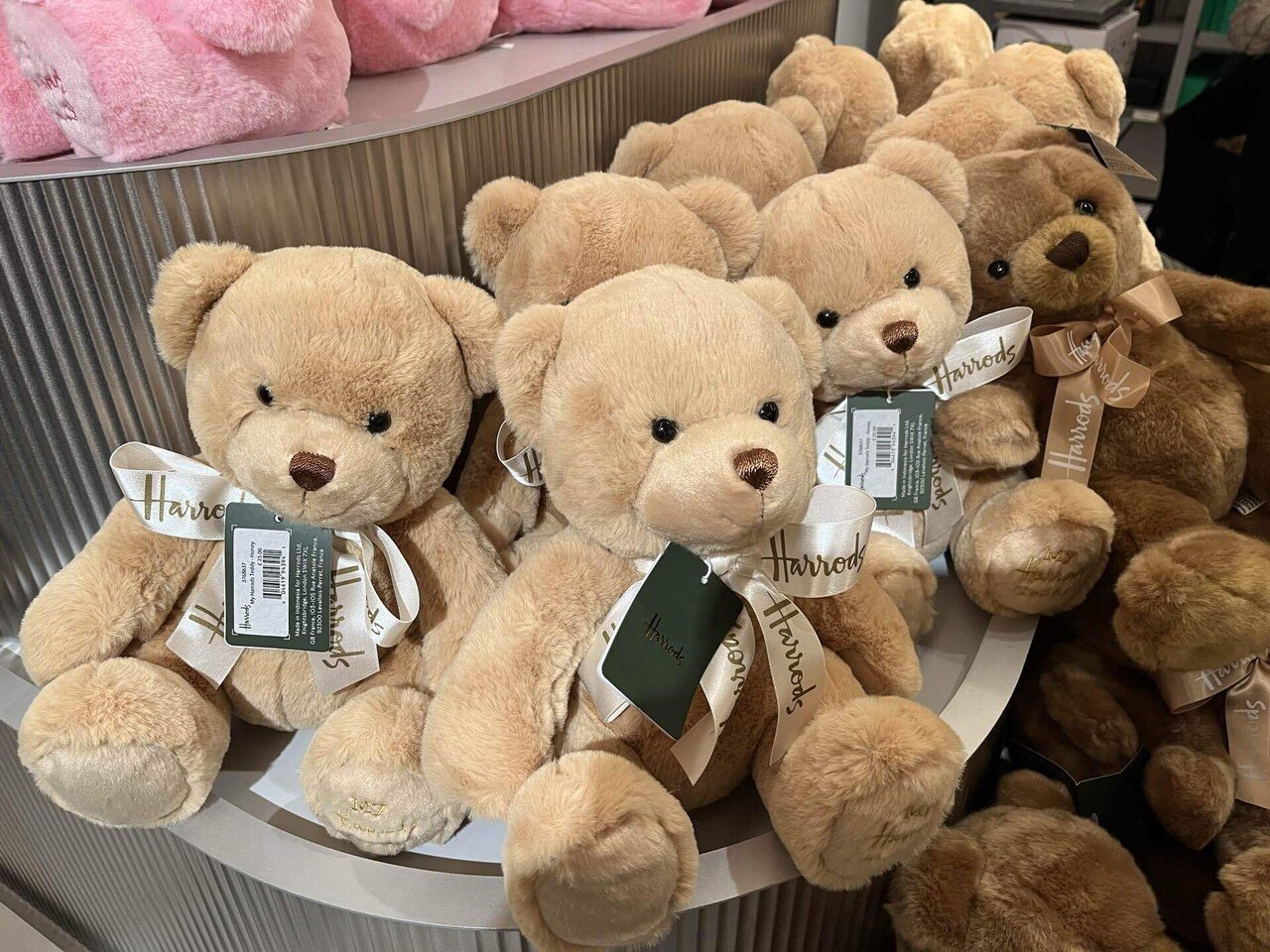 テディベアを買うならハロッズへ！｜水乃