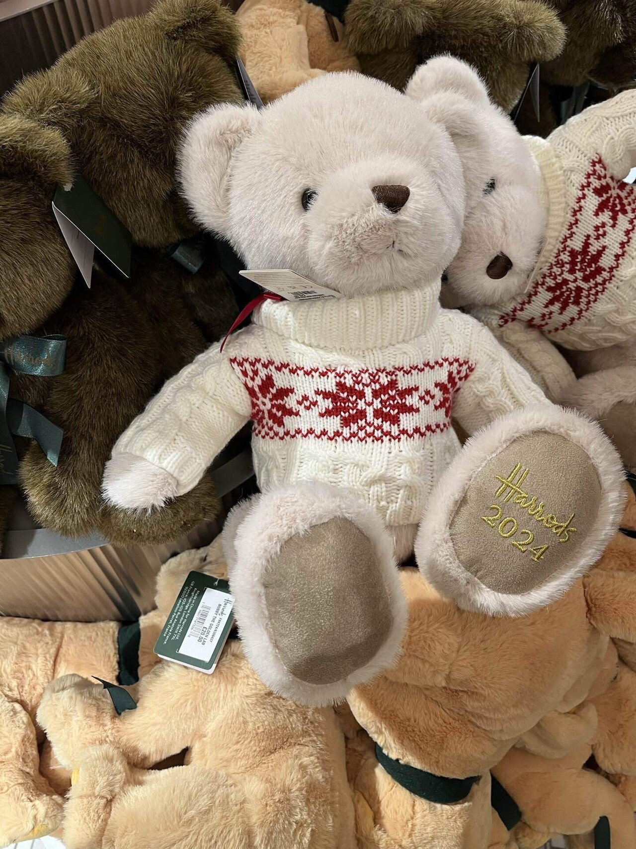 テディベアを買うならハロッズへ！｜水乃