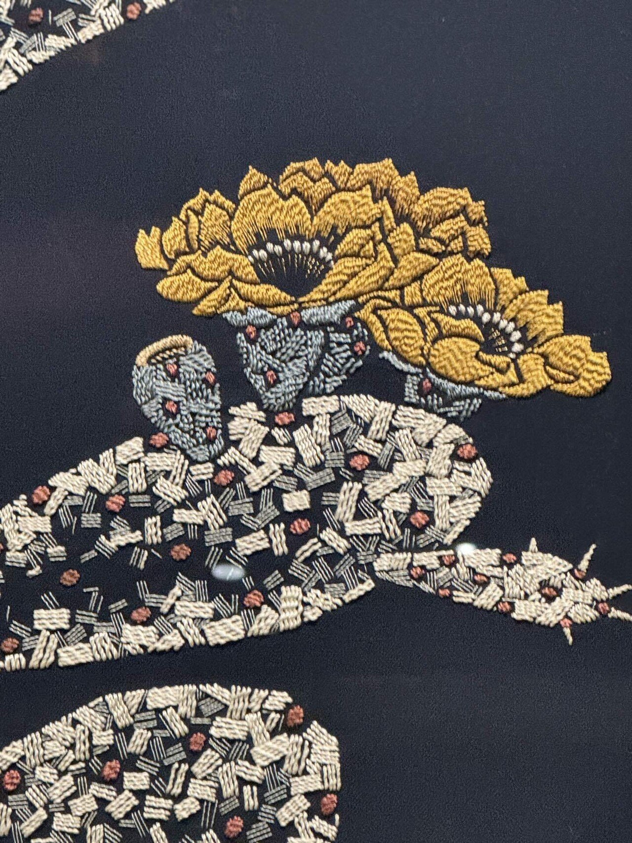 刺繍ー針がすくいだす世界｜noranui