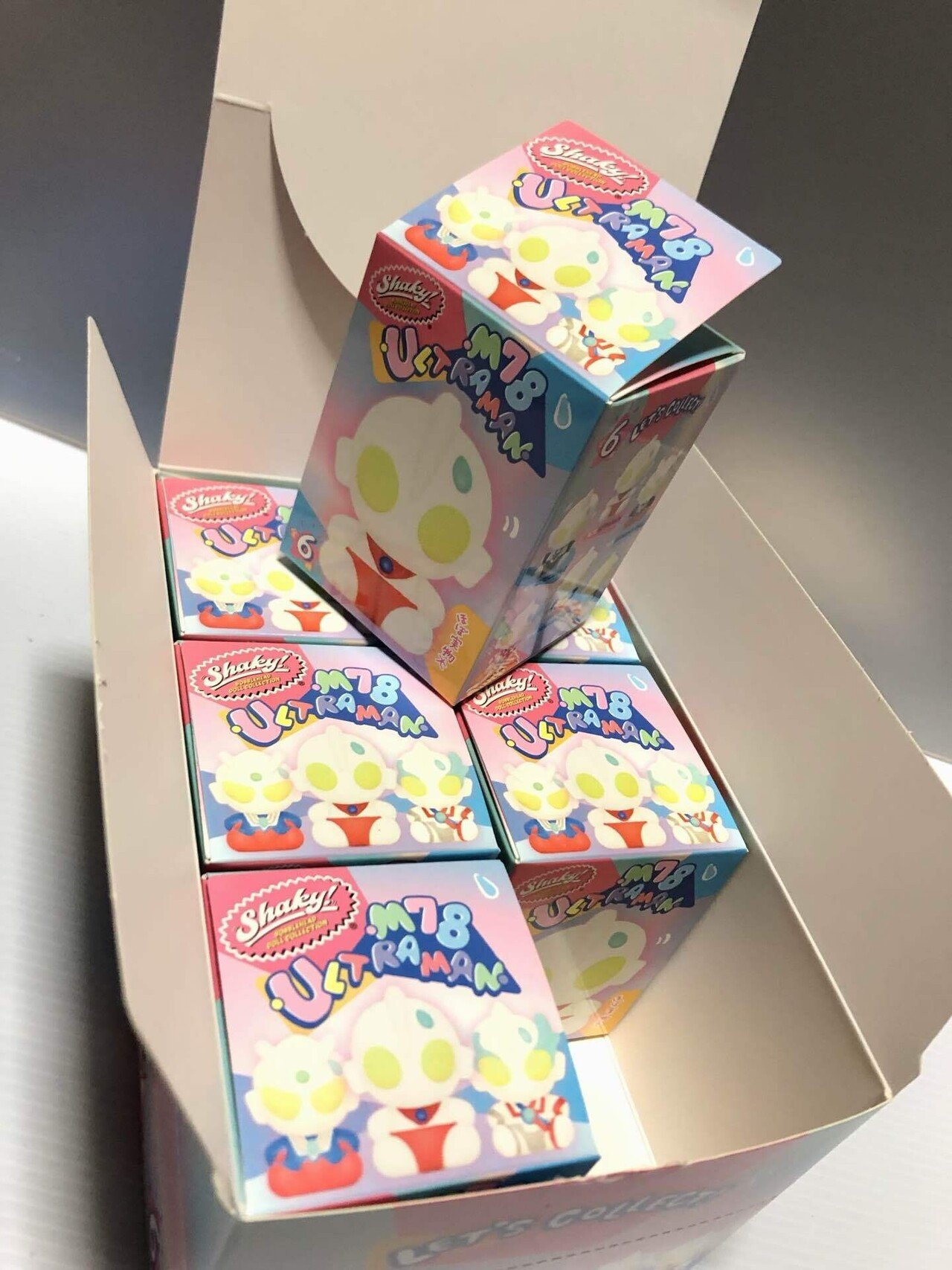 バブルヘッドの兄さんとカラータイマー｜DragonCompany～りうぢ