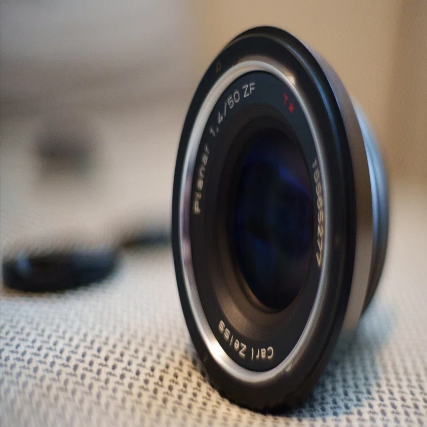 40mm F1.9 AEマウントレンズ ソニーEマウントの「NOKTON 40mm F1.2 Aspherical」発売日決定