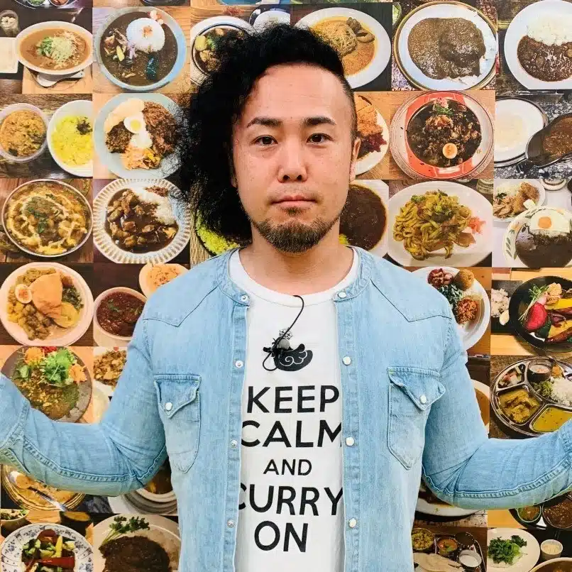 AKINO LEE（カレーおじさん＼(^o^)／）